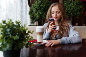 Why Teenagers Love To Have Smartphones